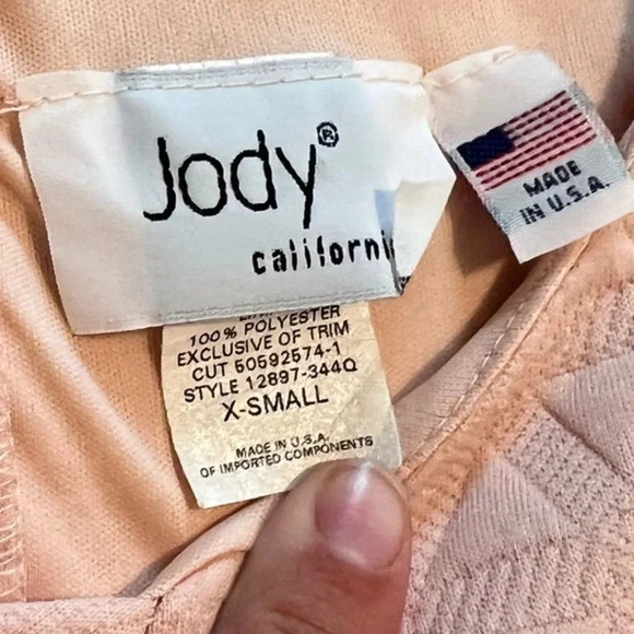 Jody Bodycon Knee Length Dress Geometric Textured Pattern Blush Pink Womens XS - Picture 4 of 4